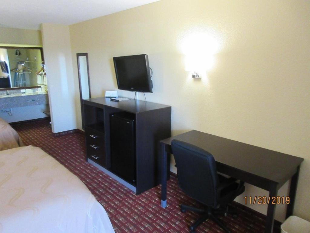 Quality Inn Andalusia Luaran gambar
