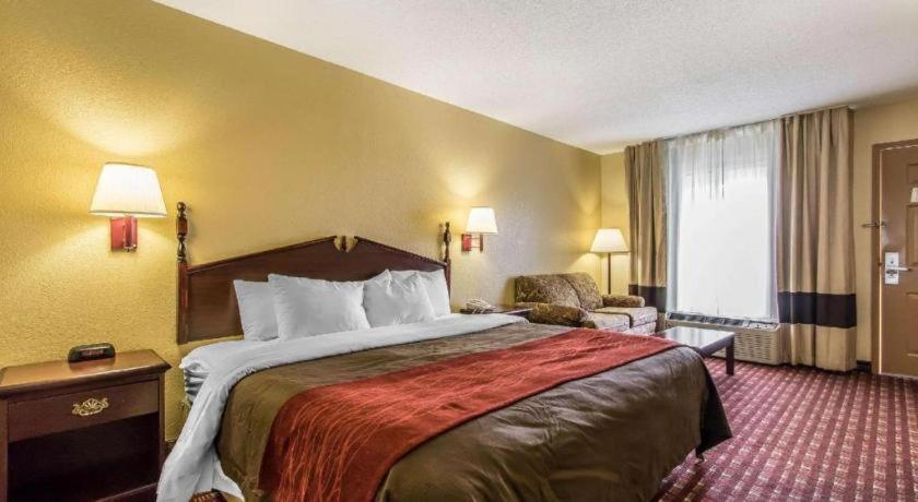 Quality Inn Andalusia Luaran gambar