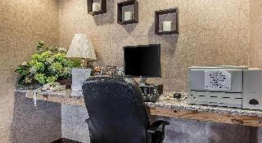 Quality Inn Andalusia Luaran gambar